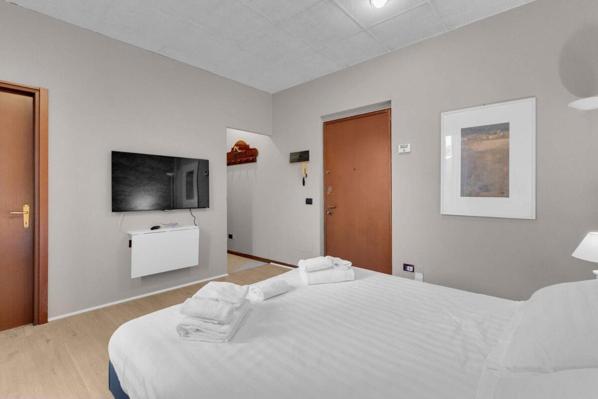 The House Of Via Muratori 11 Apartment Mailand